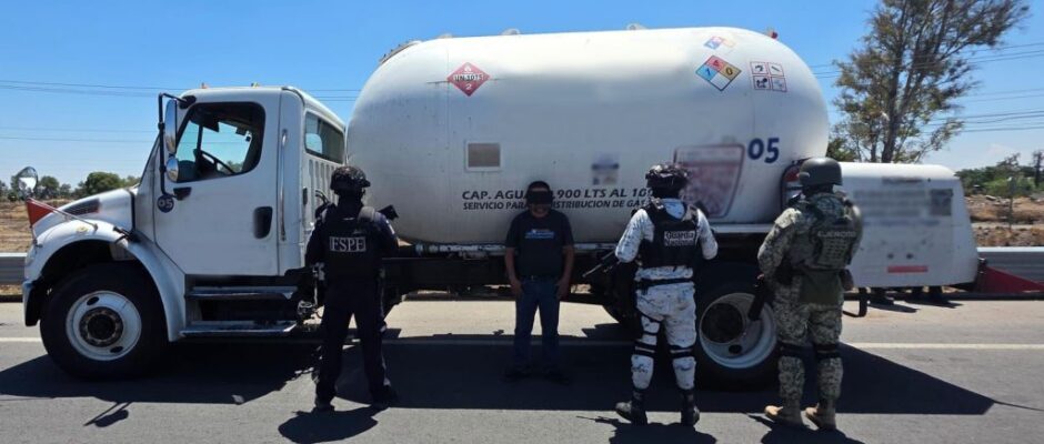 Secretaría de Seguridad asegura pipa con gas LP